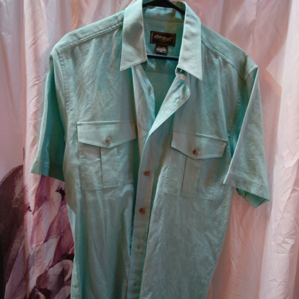 Eddie Bauer light green short sleeve mens Med dress shirt